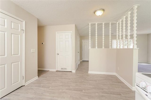 1118 English Street, Greensboro, NC 27401