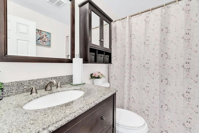 1 Marc Dr 1A-10, Plymouth, MA 02360