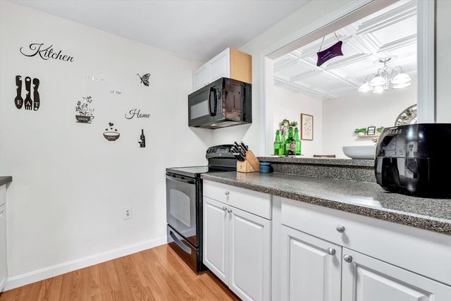 1 Marc Dr 1A-10, Plymouth, MA 02360