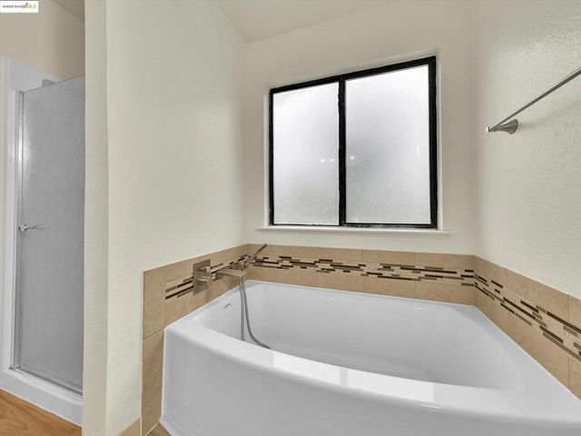 425 Sandy Hill Ct, Antioch, CA 94509