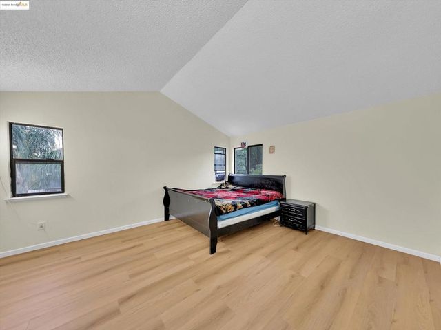 425 Sandy Hill Ct, Antioch, CA 94509