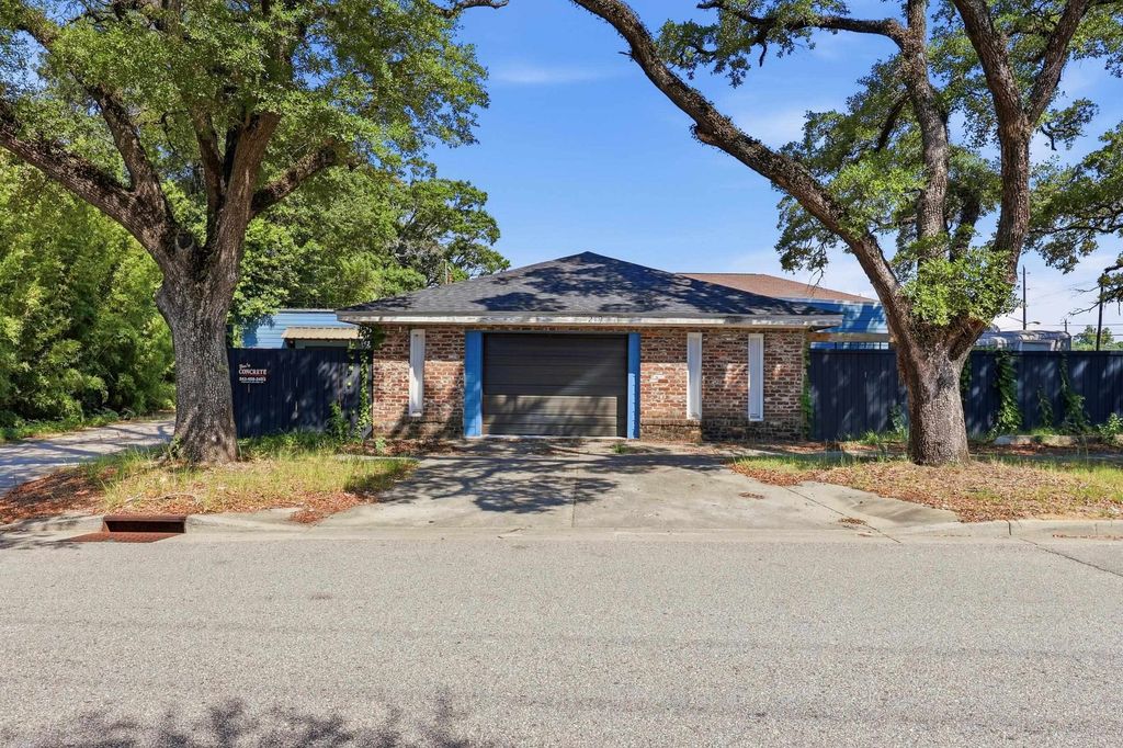 219 Dozier St., Georgetown, SC 29440 — exterior