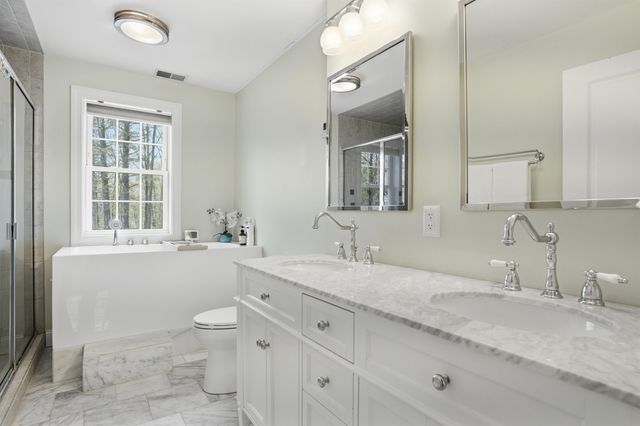 29 Overlook Drive, Newfields, NH 03856