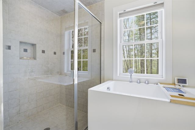 29 Overlook Drive, Newfields, NH 03856
