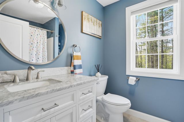 29 Overlook Drive, Newfields, NH 03856