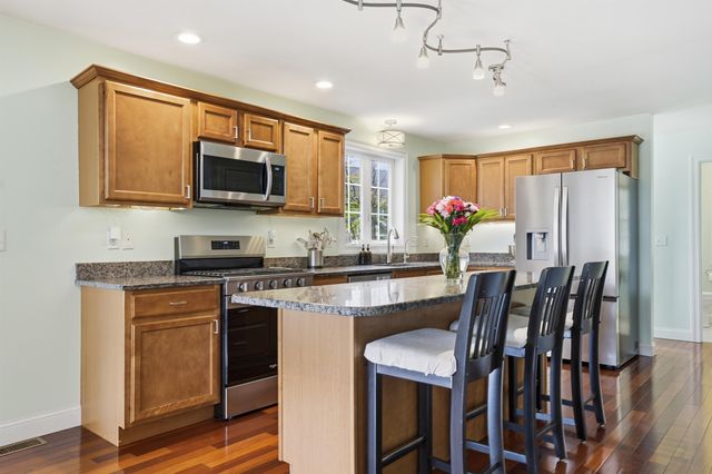 29 Overlook Drive, Newfields, NH 03856