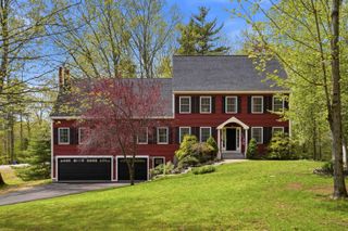 29 Overlook Drive, Newfields, NH 03856