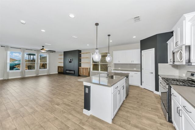 11524 Leeson Street, Fort Worth, TX 76052