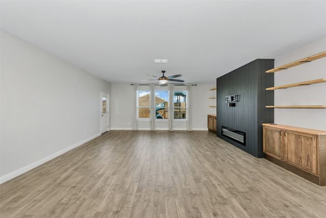 11524 Leeson Street, Fort Worth, TX 76052