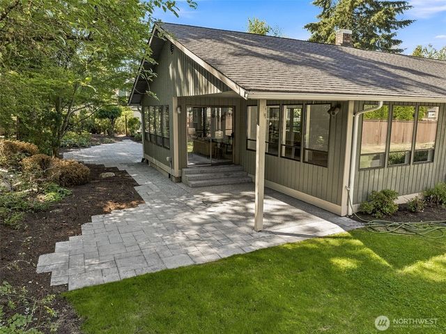 24270 229th Avenue SE, Maple Valley, WA 98038
