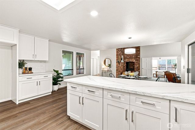24270 229th Avenue SE, Maple Valley, WA 98038