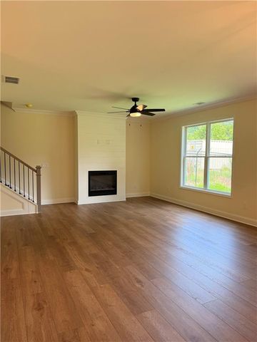 5201 Mulberry Street, Flowery Branch, GA 30542
