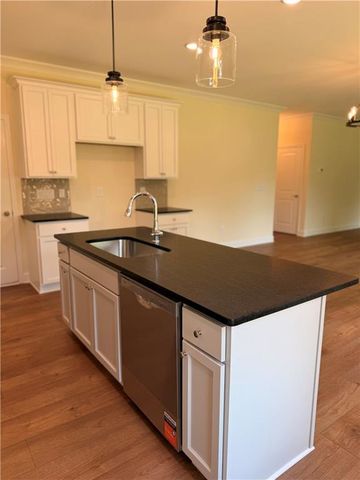 5201 Mulberry Street, Flowery Branch, GA 30542