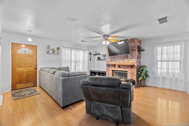 1130 Stone Garden, New Braunfels, TX 78130