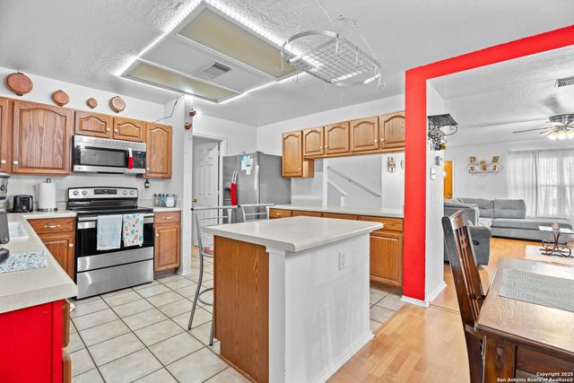 1130 Stone Garden, New Braunfels, TX 78130