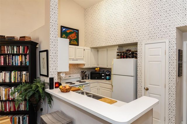 10000 SW 52ND AVENUE 104, Gainesville, FL 32608
