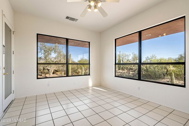 4350 W Flying Diamond Drive, Tucson, AZ 85742