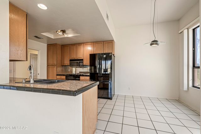 4350 W Flying Diamond Drive, Tucson, AZ 85742