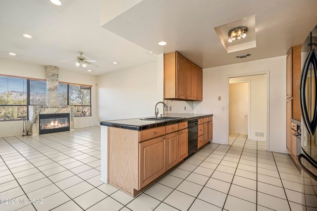 4350 W Flying Diamond Drive, Tucson, AZ 85742