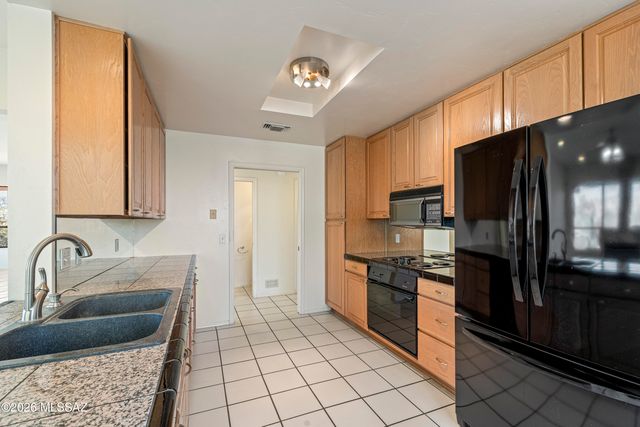 4350 W Flying Diamond Drive, Tucson, AZ 85742