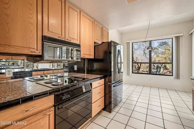 4350 W Flying Diamond Drive, Tucson, AZ 85742