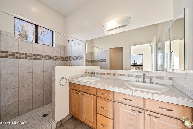 4350 W Flying Diamond Drive, Tucson, AZ 85742