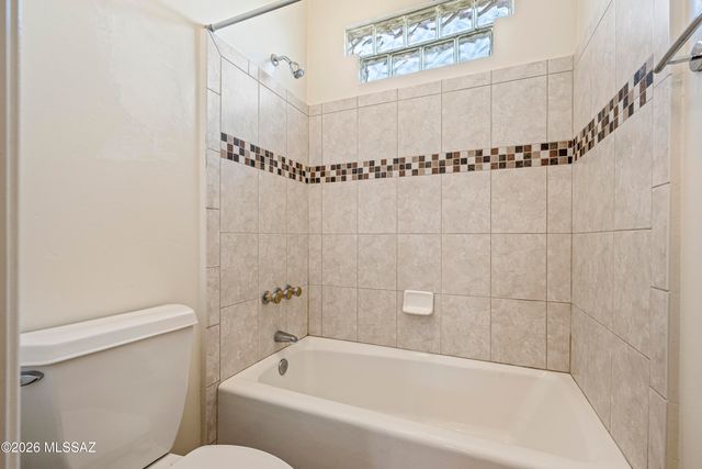 4350 W Flying Diamond Drive, Tucson, AZ 85742