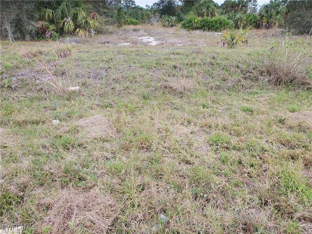 911 Marilyn AVE S, Lehigh Acres, FL 33974