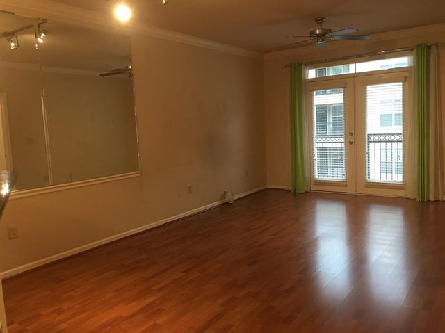 1711 Old Spanish Trail 310, Houston, TX 77054