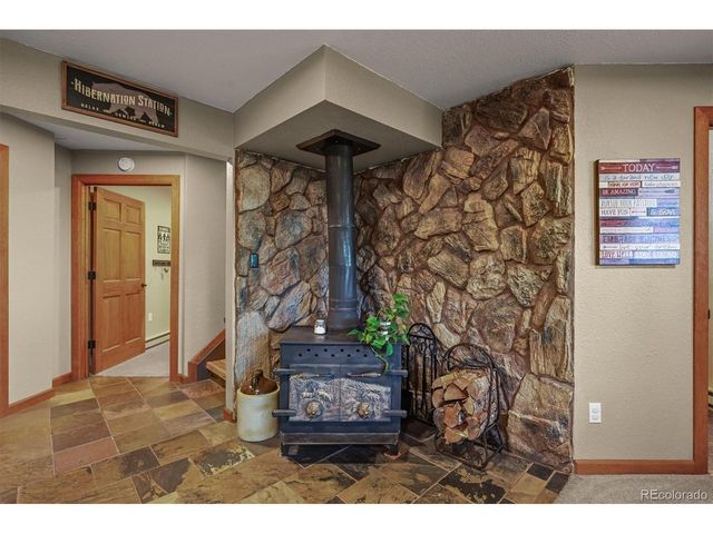 13540 Deer Ridge Way, Larkspur, CO 80118