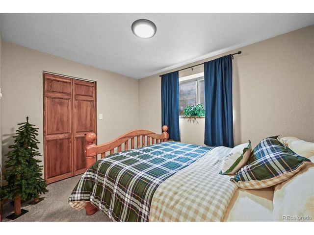 13540 Deer Ridge Way, Larkspur, CO 80118