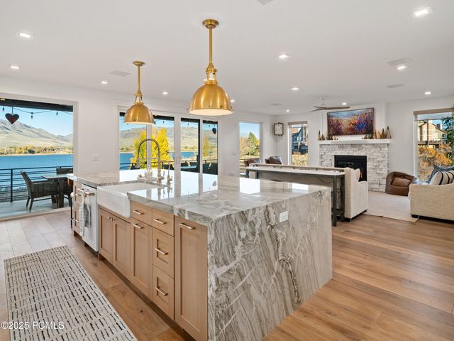 6384 E 725 S 49, Huntsville, UT 84317