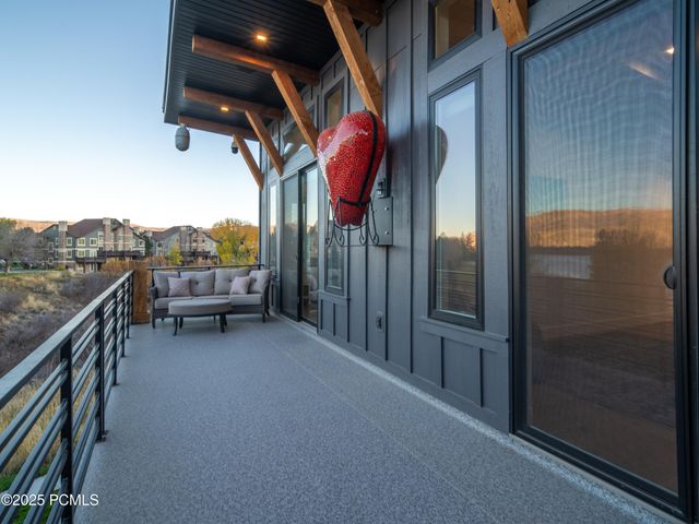6384 E 725 S 49, Huntsville, UT 84317