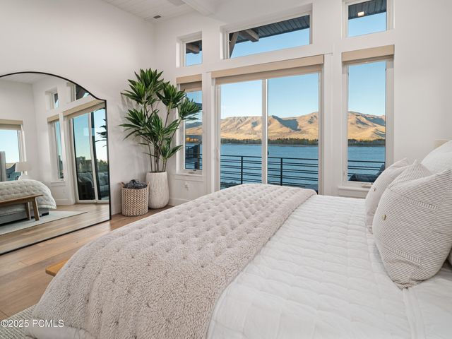 6384 E 725 S 49, Huntsville, UT 84317