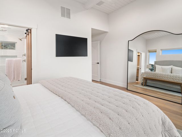 6384 E 725 S 49, Huntsville, UT 84317