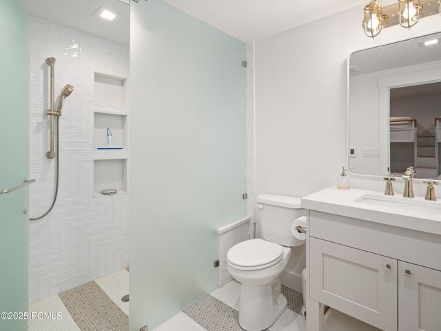 6384 E 725 S 49, Huntsville, UT 84317