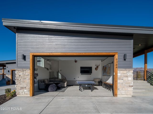 6384 E 725 S 49, Huntsville, UT 84317