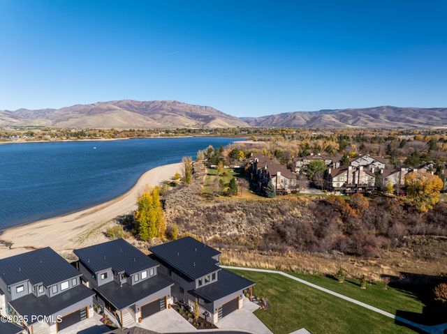 6384 E 725 S 49, Huntsville, UT 84317