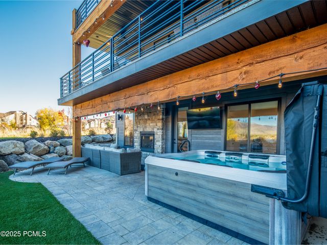 6384 E 725 S 49, Huntsville, UT 84317