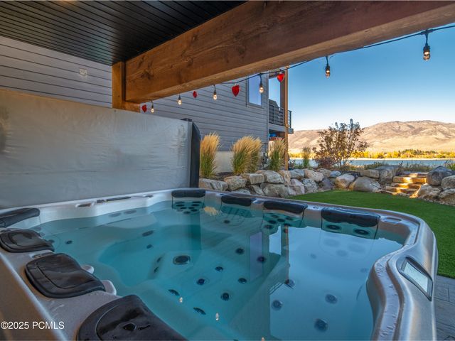 6384 E 725 S 49, Huntsville, UT 84317
