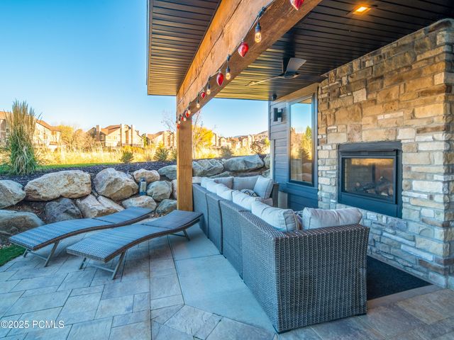 6384 E 725 S 49, Huntsville, UT 84317