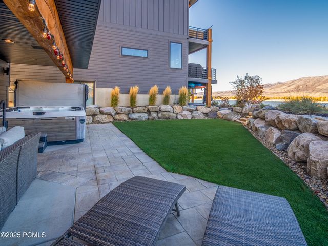 6384 E 725 S 49, Huntsville, UT 84317