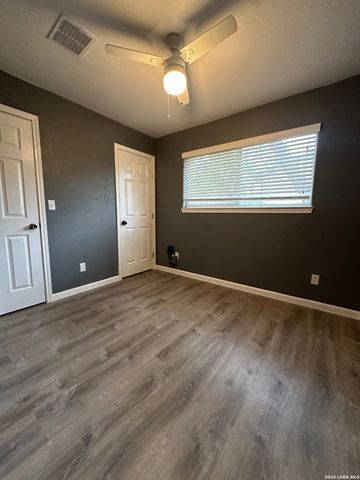 507 Scenic Run, Canyon Lake, TX 78133