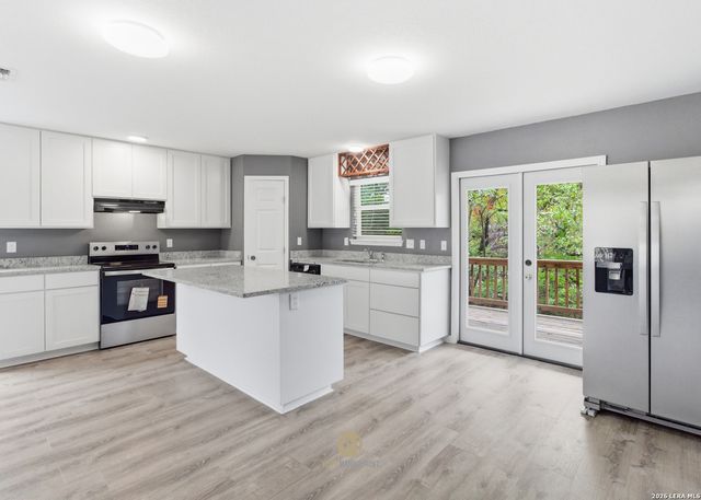 507 Scenic Run, Canyon Lake, TX 78133