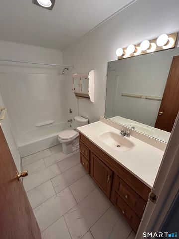 1205 Cromwell Hills Drive 1205, Cromwell, CT 06416