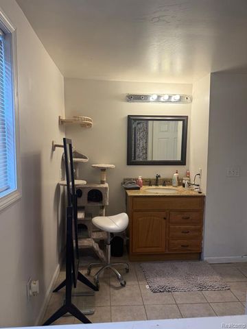 4226 Welch Road, Attica, MI 48412