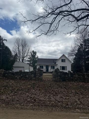 4226 Welch Road, Attica, MI 48412