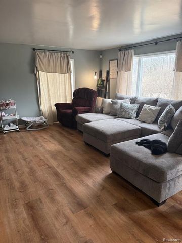 4226 Welch Road, Attica, MI 48412