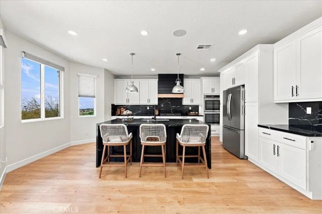 17008 Birch Hill Road, Riverside, CA 92504