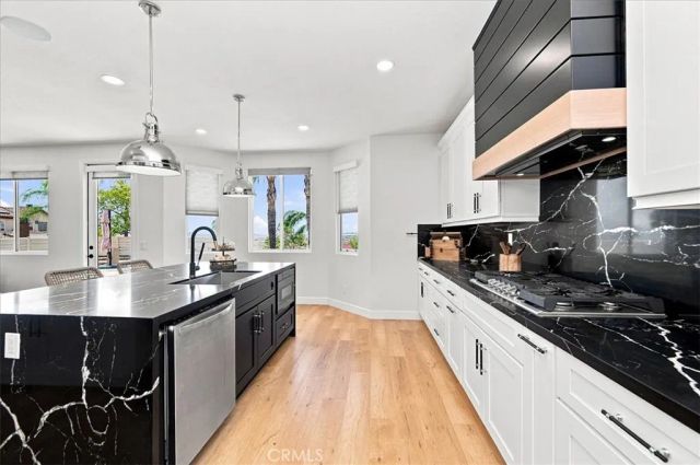 17008 Birch Hill Road, Riverside, CA 92504